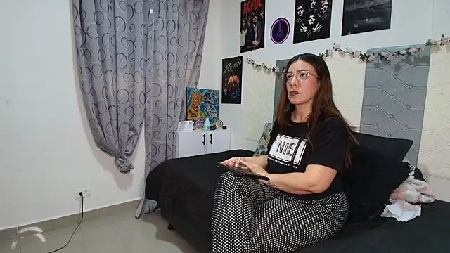 scarlett  morgan online show from 05/18/26, 01:49