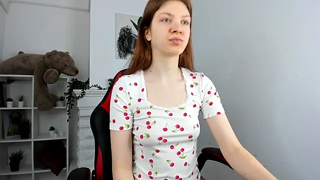 Baby Evalena online show from 03/07/25, 04:57