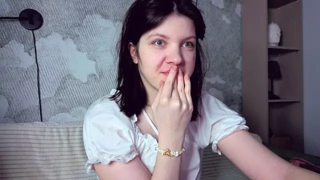 Baby Evalena online show from 04/08/26, 04:58