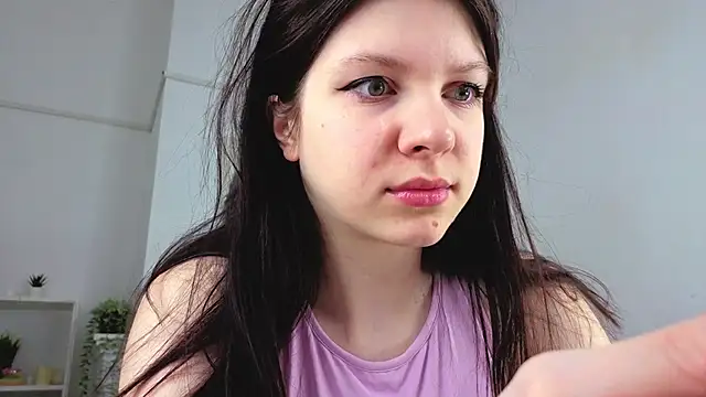 Baby Evalena online show from 01/08/26, 05:02