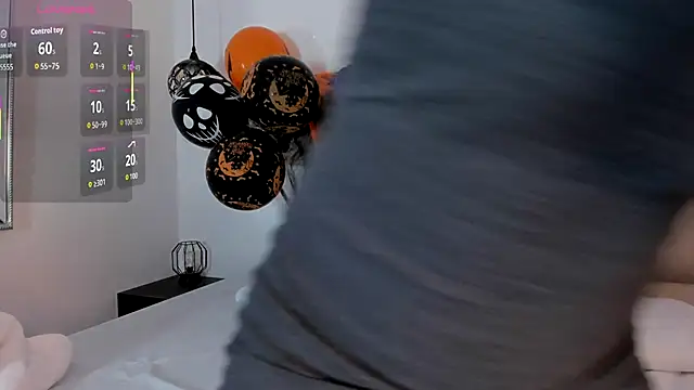 Rose Evans   online show from 10/27/25, 04:02