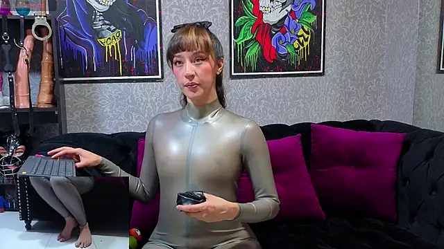 CamiilaMarti online show from 09/12/25, 05:02