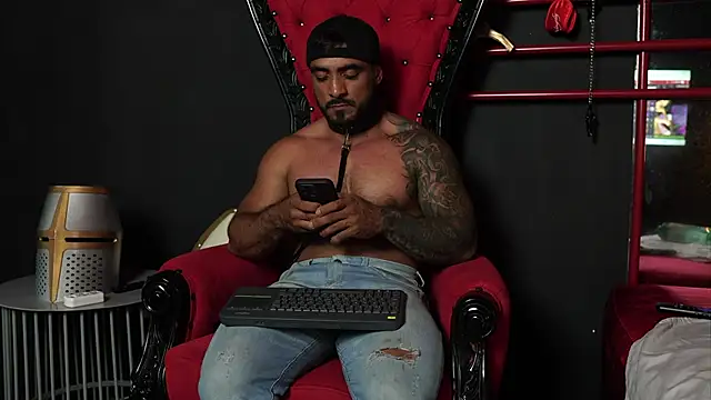 ERIC HARRISON online show from 10/25/25, 03:28