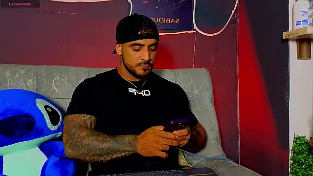 ERIC HARRISON online show from 02/17/26, 01:47