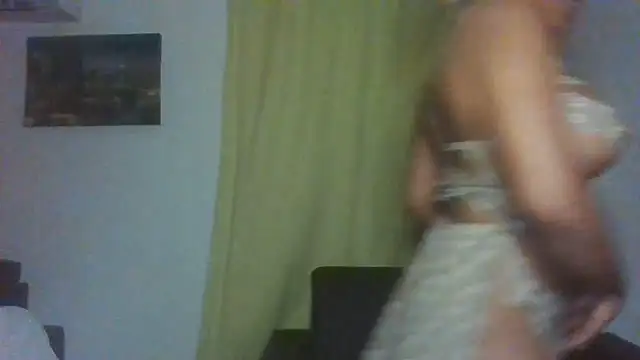 Snapshot of thekelliecapri chatting on 06/23/26, 07:06 thekelliecapri online show from 06/23/26, 07:06