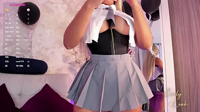 EmilyLeah  online show from 04/15/26, 12:42