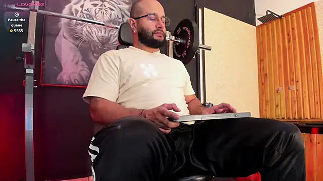 Luke  09 online show from 02/23/26, 11:33