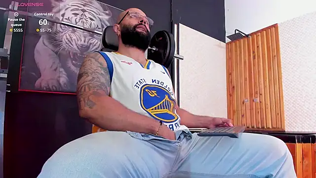 Luke  09 online show from 04/09/26, 11:49