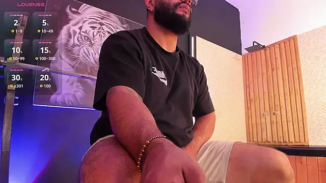 Luke  09 online show from 10/28/25, 11:20