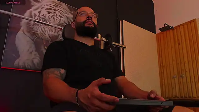 Luke  09 online show from 11/14/25, 11:25