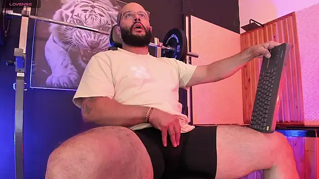 Luke  09 online show from 03/11/26, 11:48