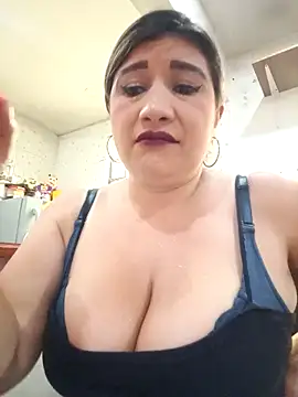 Hannahcandyy online show from 11/04/25, 09:29