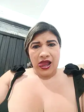 Hannahcandyy online show from 10/27/25, 12:22