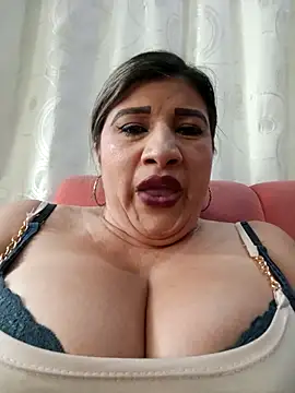 Hannahcandyy online show from 11/13/25, 02:54