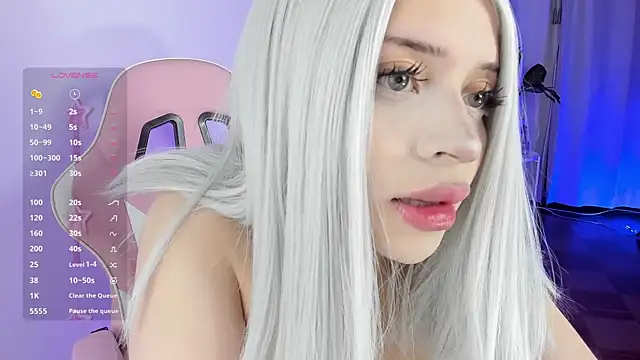 Kendall Bunnyy online show from 04/19/26, 09:28
