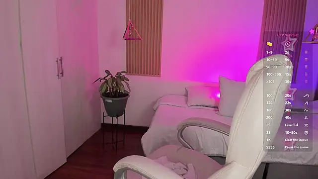 Kendall Bunnyy online show from 11/29/25, 07:47