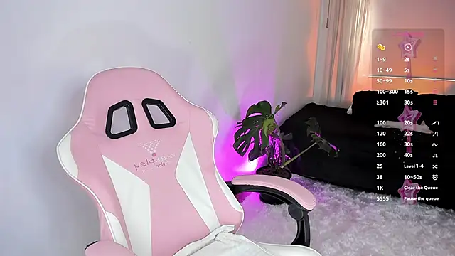 Kendall Bunnyy online show from 02/20/26, 08:22