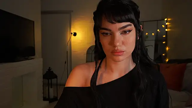 Heidi11 online show from 10/10/25, 06:31