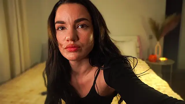 Heidi11 online show from 10/15/25, 05:54