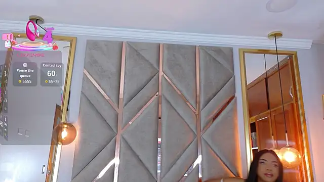 Lola King online show from 11/13/25, 03:32