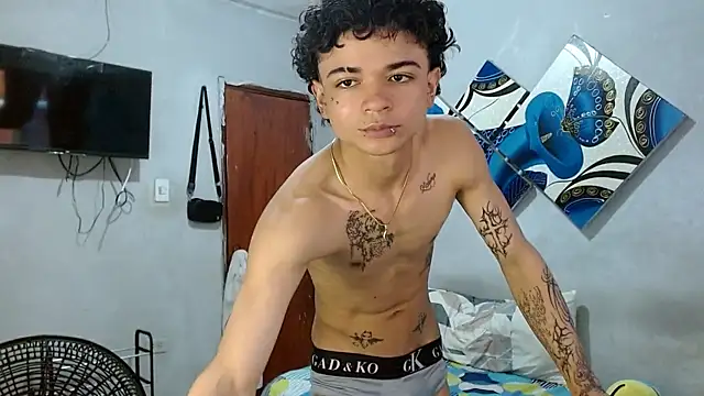 Snapshot of Lovebeng_ chatting on 10/13/25, 09:59 Lovebeng online show from 10/13/25, 09:59