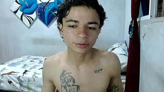 Snapshot of Lovebeng_ chatting on 11/06/25, 12:58 Lovebeng online show from 11/06/25, 12:58