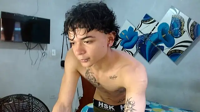 Snapshot of Lovebeng_ chatting on 10/11/25, 07:59 Lovebeng online show from 10/11/25, 07:59