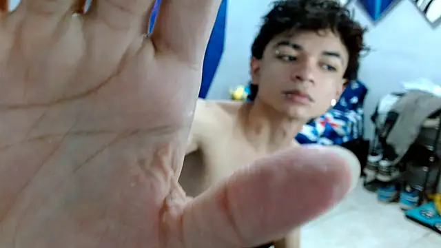 Snapshot of Lovebeng_ chatting on 01/21/25, 09:25 Lovebeng online show from 01/21/25, 09:25