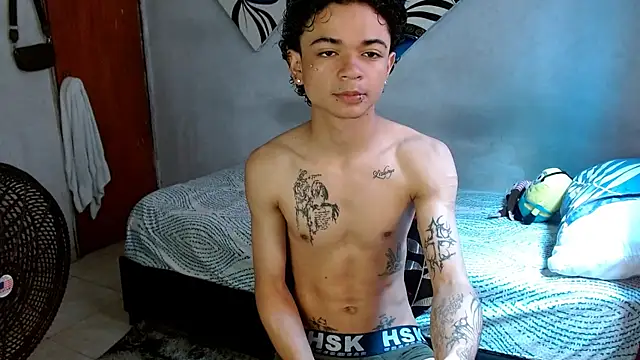 Snapshot of Lovebeng_ chatting on 10/23/25, 02:27 Lovebeng online show from 10/23/25, 02:27