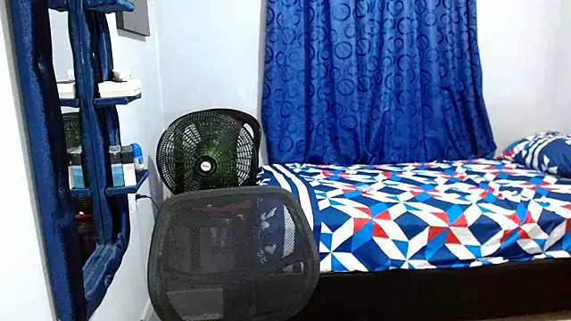 Snapshot of Lovebeng_ chatting on 02/12/25, 03:40 Lovebeng online show from 02/12/25, 03:40