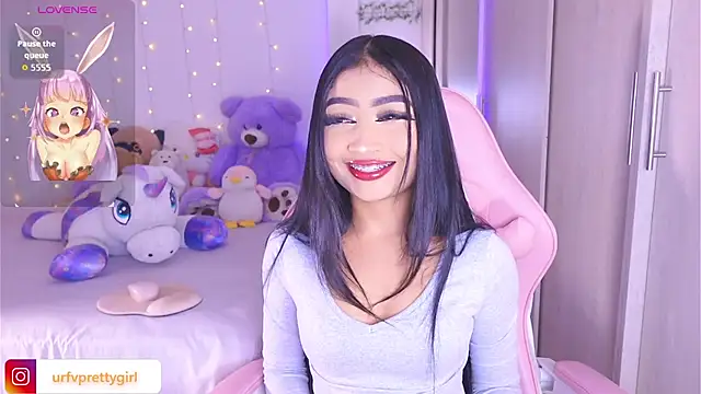Snapshot of urfavprettygirl chatting on 06/20/26, 01:32 urfavprettygirl online show from 06/20/26, 01:32