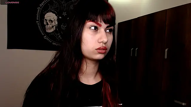 Little-Lucifer online show from 06/03/26, 01:50