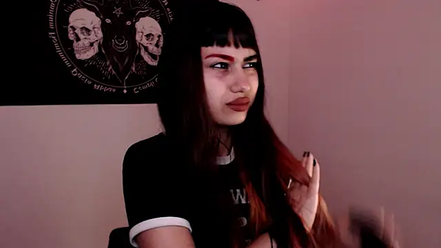 Little-Lucifer online show from 11/04/25, 10:57