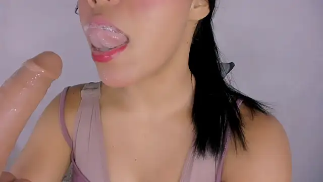 veky saliva01 online show from 04/02/26, 12:01