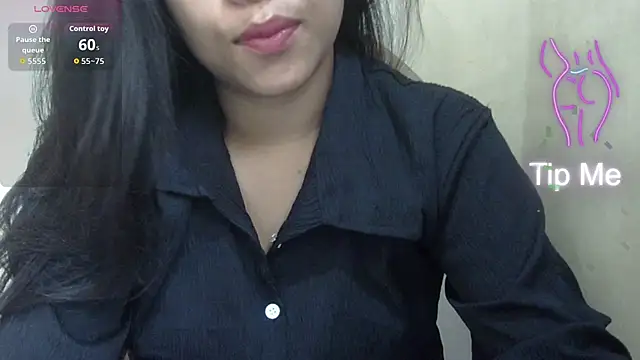 Snapshot of Preeti-Sexy chatting on 03/23/26, 05:51 Preeti-Sexy online show from 03/23/26, 05:51