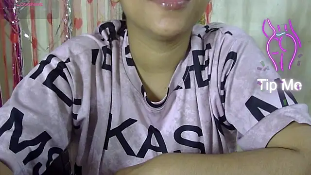 Snapshot of Preeti-Sexy chatting on 11/25/25, 04:24 Preeti-Sexy online show from 11/25/25, 04:24