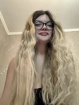 ZaraBloom online show from 03/28/26, 04:30