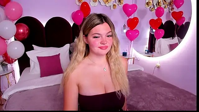 ZaraBloom online show from 11/16/25, 03:22