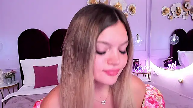 ZaraBloom online show from 09/10/25, 03:22