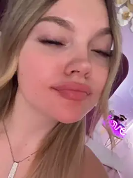 ZaraBloom online show from 03/17/26, 03:31