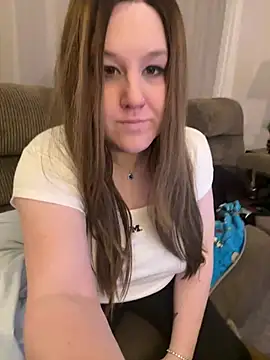 PuckBunny17 online show from 05/03/26, 03:22
