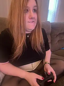 PuckBunny17 online show from 03/04/26, 10:50