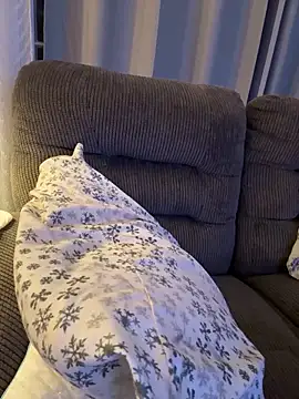 PuckBunny17 online show from 12/20/25, 03:31