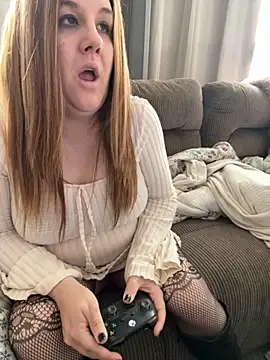 PuckBunny17 online show from 10/21/25, 04:06