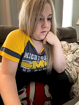 PuckBunny17 online show from 09/21/25, 08:58