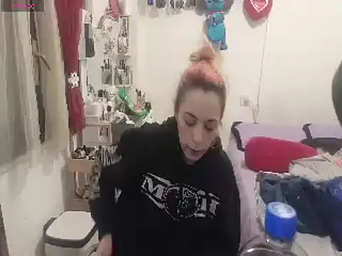 kattleya1407 online show from 03/05/25, 11:38