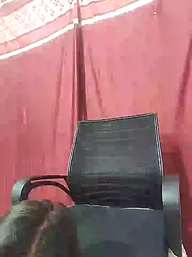 Snapshot of Sweetie_swali chatting on 01/10/25, 01:32 Sweetie swali online show from 01/10/25, 01:32