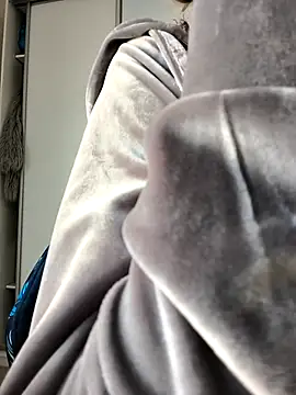 AliceBrayan online show from 09/22/25, 05:02