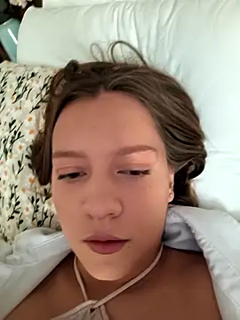 AliceBrayan online show from 09/09/25, 05:06