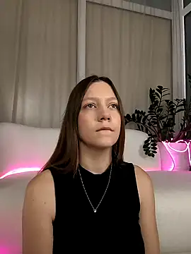 AliceBrayan online show from 03/18/25, 05:12